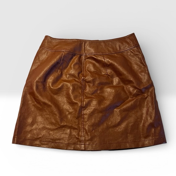 Love Riche Leather Button-Front Size Large Mini Skirt - Picture 3 of 6